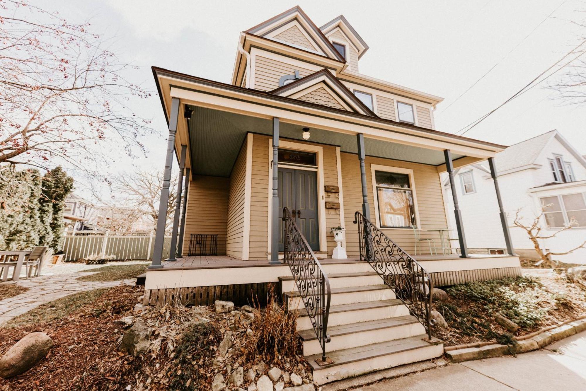 Retro Gem Box Victorian Steps From Irvine Park Apartment Saint Paul Luaran gambar